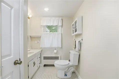 19 Beatrice Avenue Warwick RI 02889