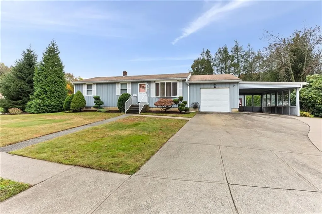 25 Mockingbird Drive Cranston RI 02920