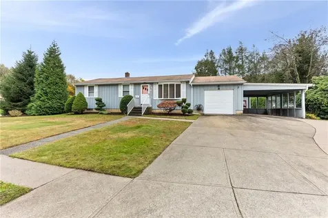 25 Mockingbird Drive Cranston RI 02920