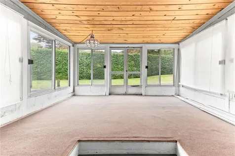 25 Mockingbird Drive Cranston RI 02920