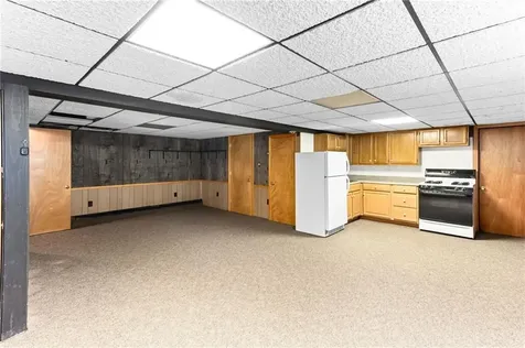 25 Mockingbird Drive Cranston RI 02920