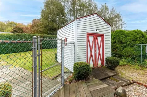 25 Mockingbird Drive Cranston RI 02920