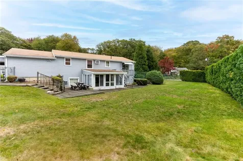 25 Mockingbird Drive Cranston RI 02920