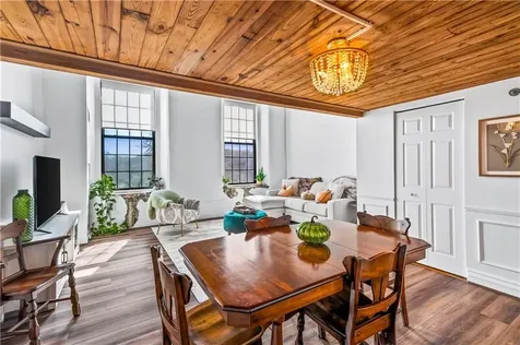 15 Higgins Street Smithfield RI 02917