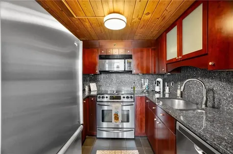 15 Higgins Street Smithfield RI 02917