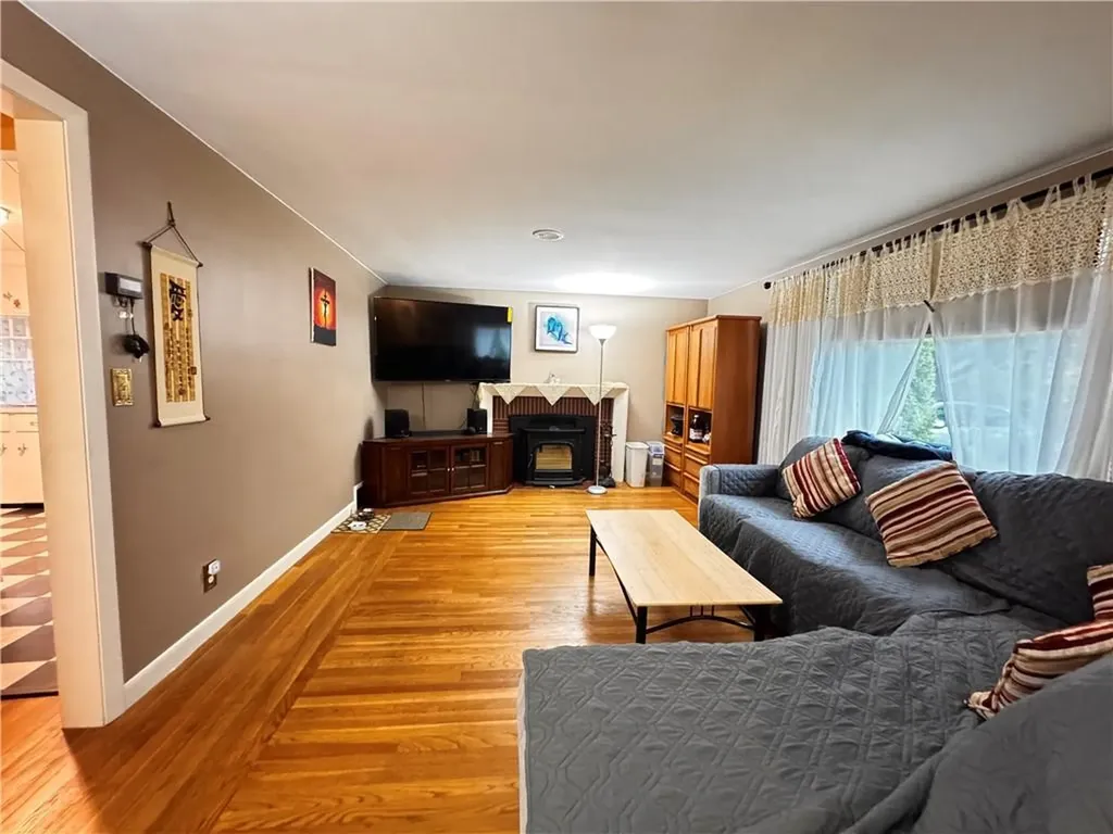 91 Ridgeway Road Cranston RI 02920