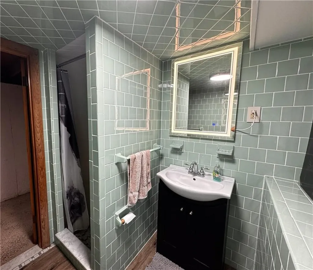 91 Ridgeway Road Cranston RI 02920