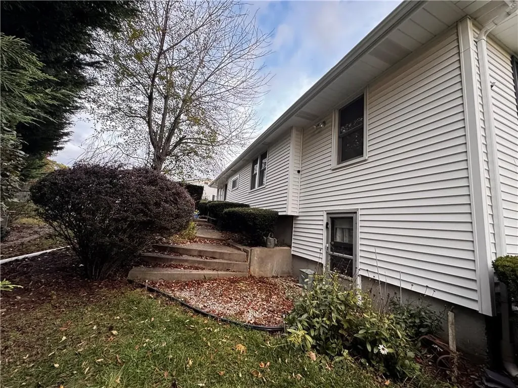 91 Ridgeway Road Cranston RI 02920