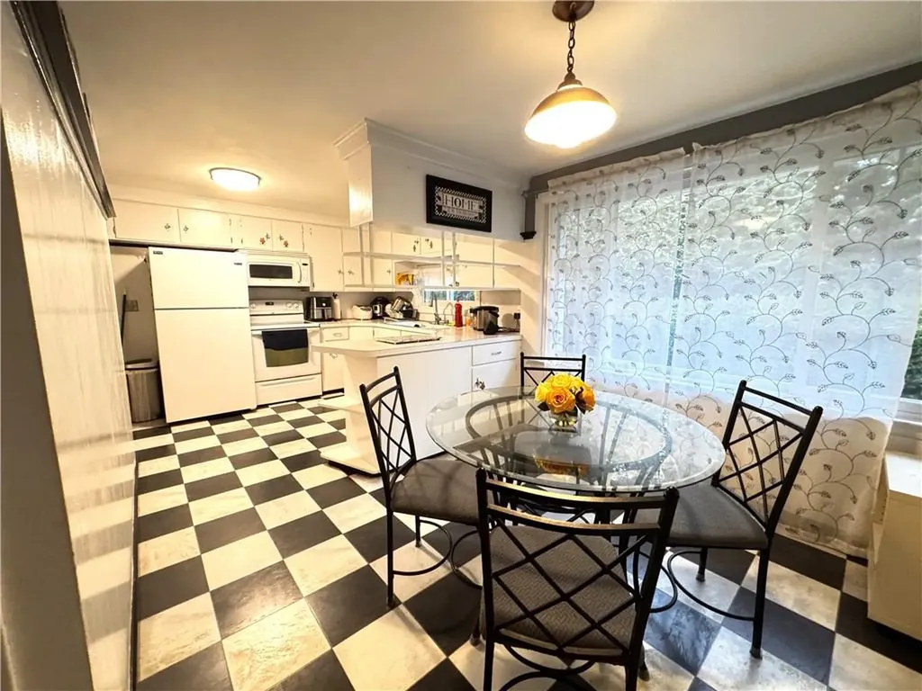 91 Ridgeway Road Cranston RI 02920