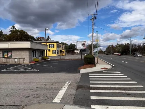 1923 Post Road Warwick RI 02886