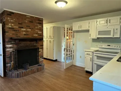 481 Oliphant Lane Middletown RI 02842