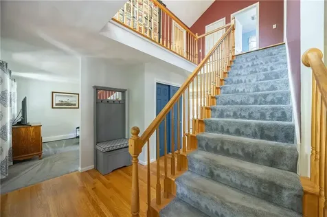 2 Nicole Way Rehoboth MA 02769