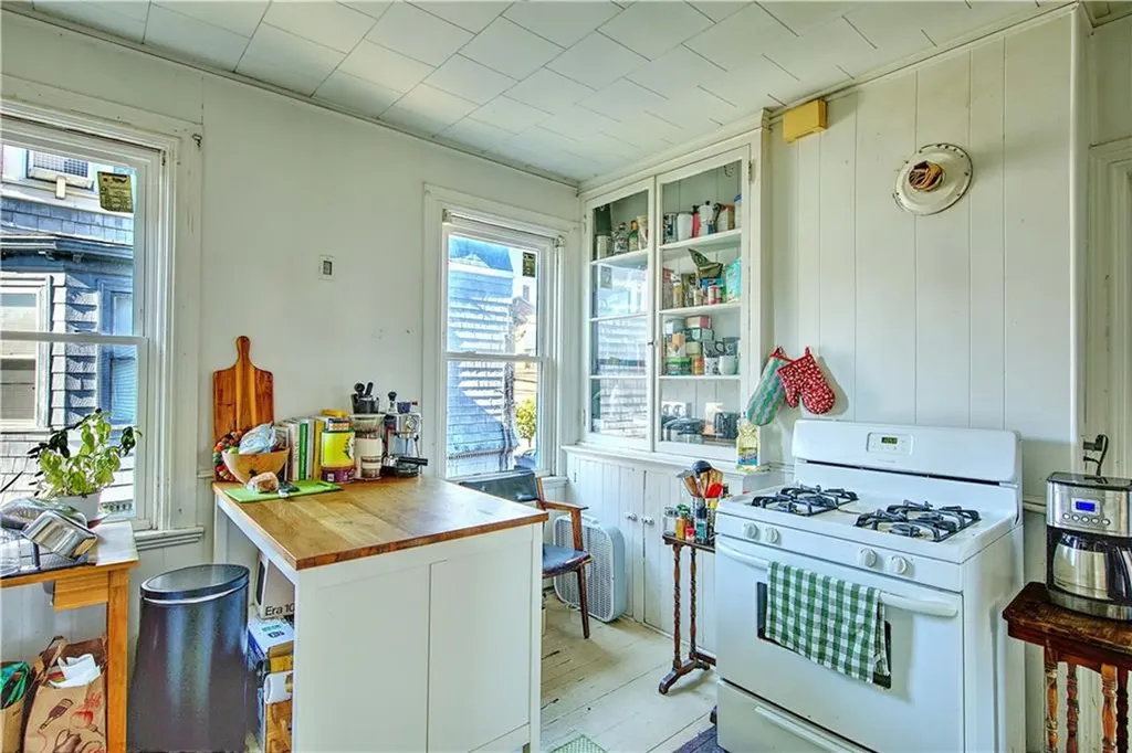 427 Wickenden Street Providence RI 02903