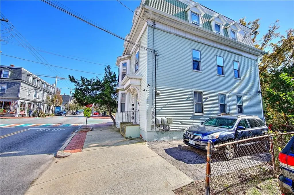 427 Wickenden Street Providence RI 02903