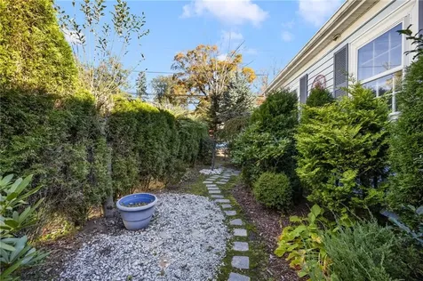 2 Preserved Arnold Court Lincoln RI 02865