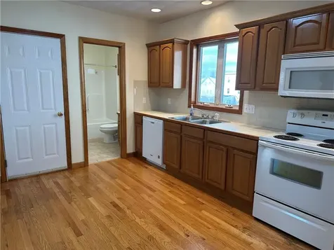 471 Wood Street Bristol RI 02809