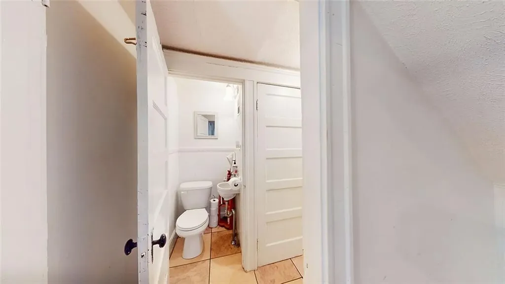 341 Blackstone Street Woonsocket RI 02895