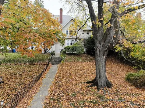 341 Blackstone Street Woonsocket RI 02895