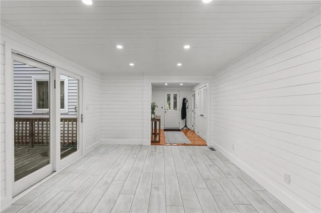 126 Fairfax Drive Warwick RI 02888