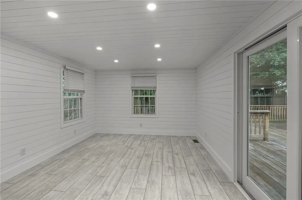 126 Fairfax Drive Warwick RI 02888