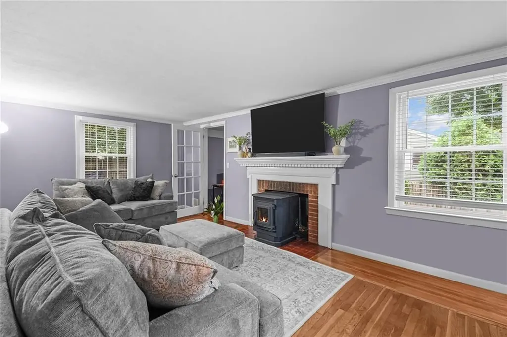 126 Fairfax Drive Warwick RI 02888