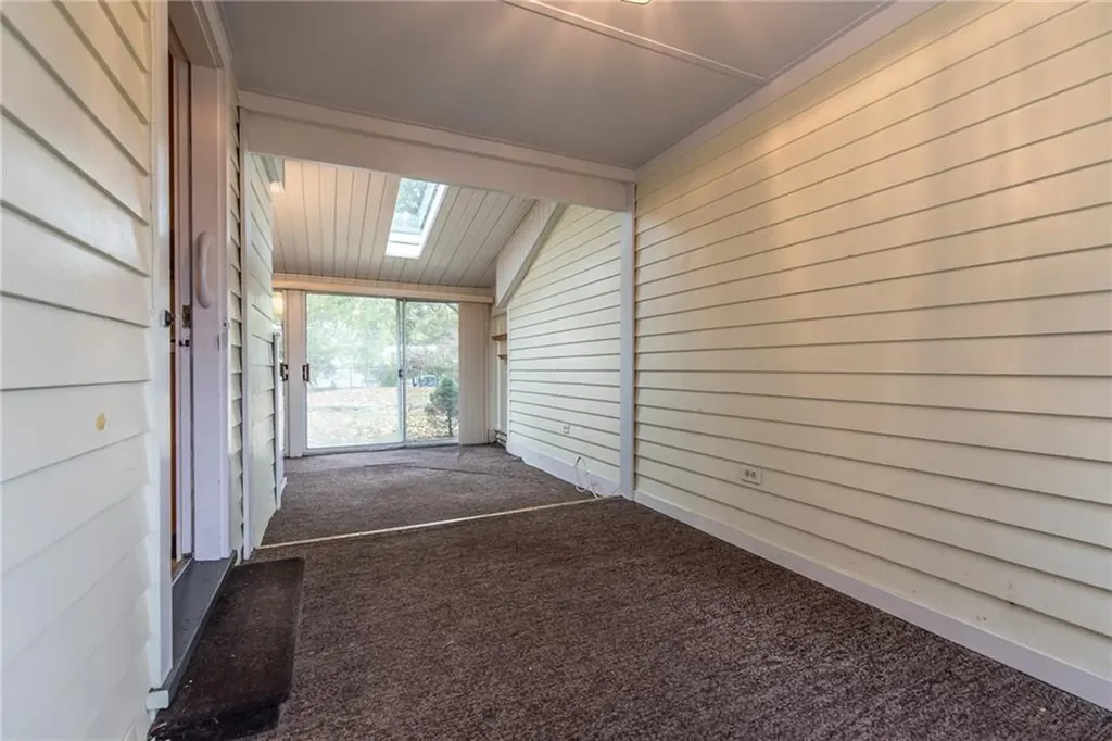 67 Brewster Drive Warwick RI 02889