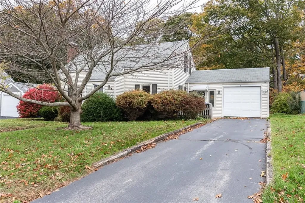 67 Brewster Drive Warwick RI 02889