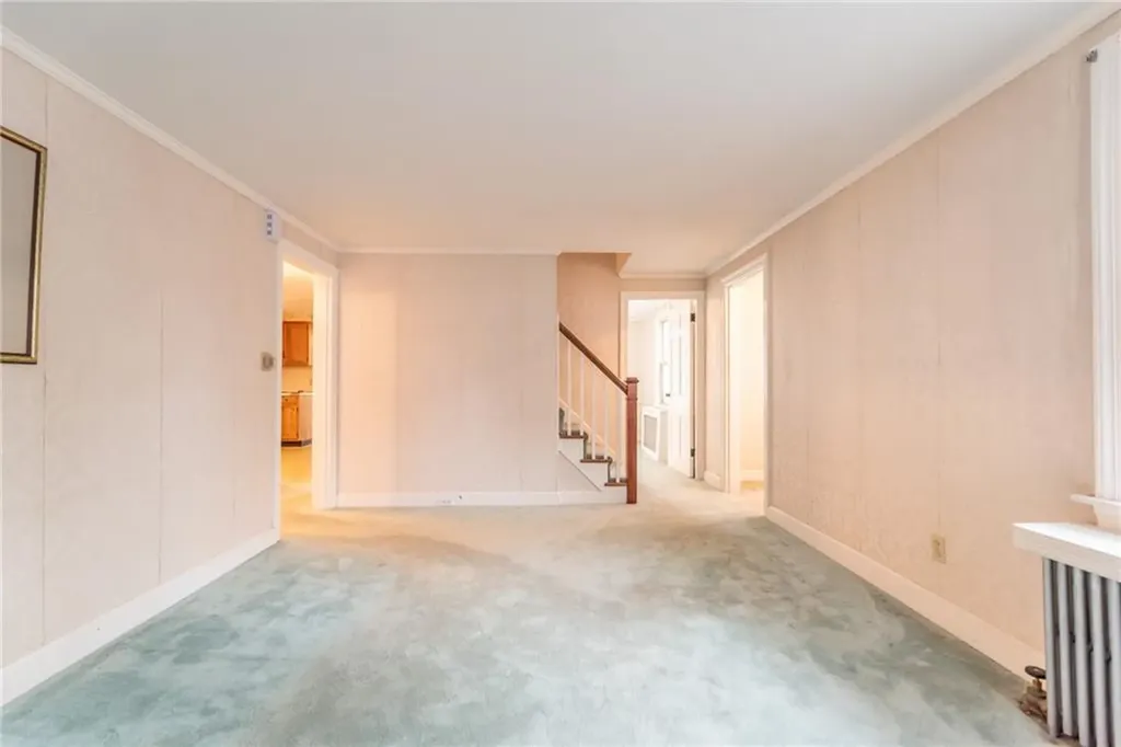 67 Brewster Drive Warwick RI 02889