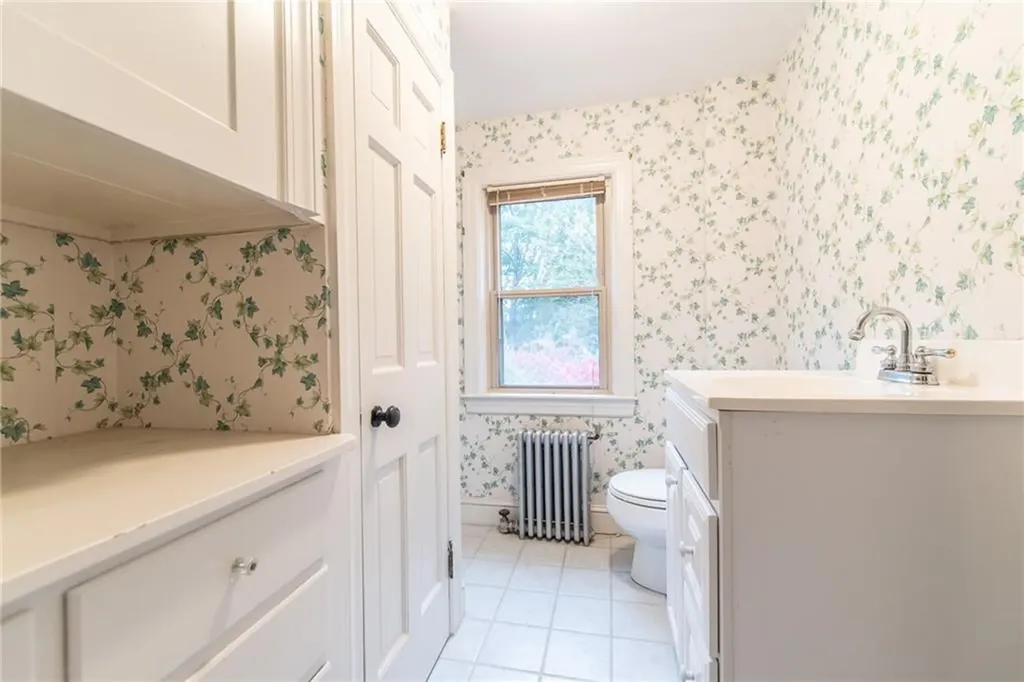 67 Brewster Drive Warwick RI 02889