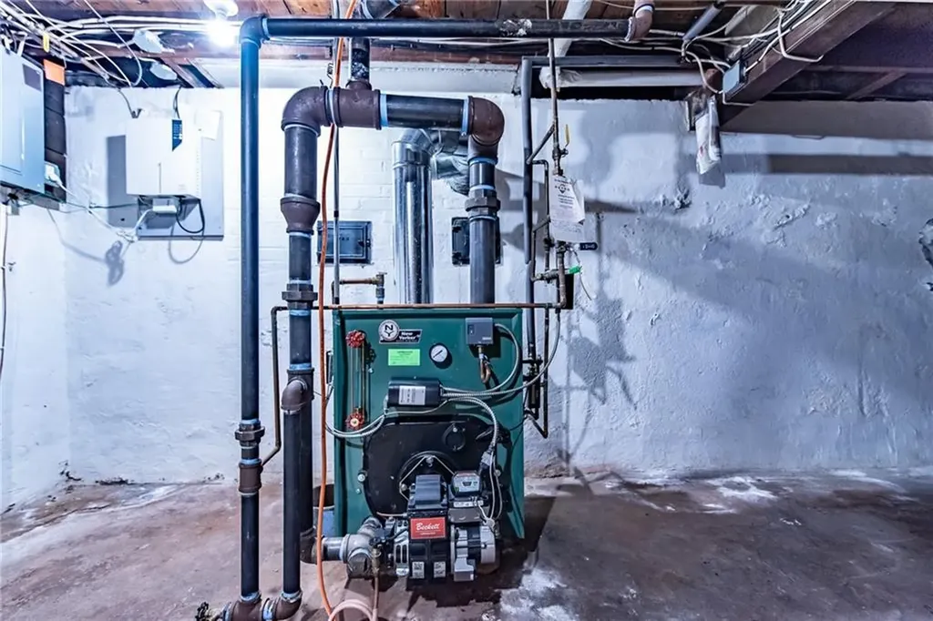 67 Brewster Drive Warwick RI 02889