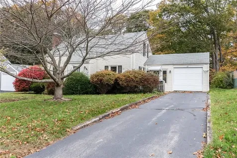 67 Brewster Drive Warwick RI 02889