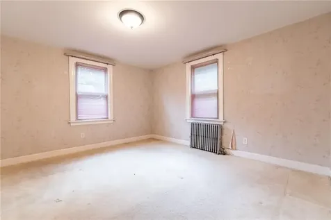 67 Brewster Drive Warwick RI 02889