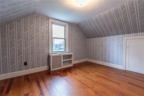 67 Brewster Drive Warwick RI 02889