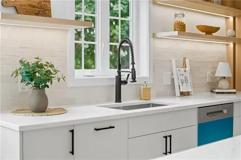 27 Soar Way Newport RI 02840