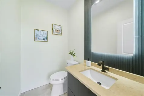 27 Soar Way Newport RI 02840