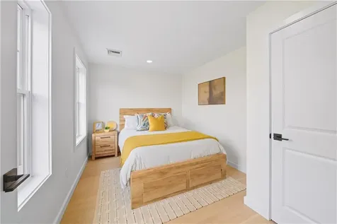 27 Soar Way Newport RI 02840