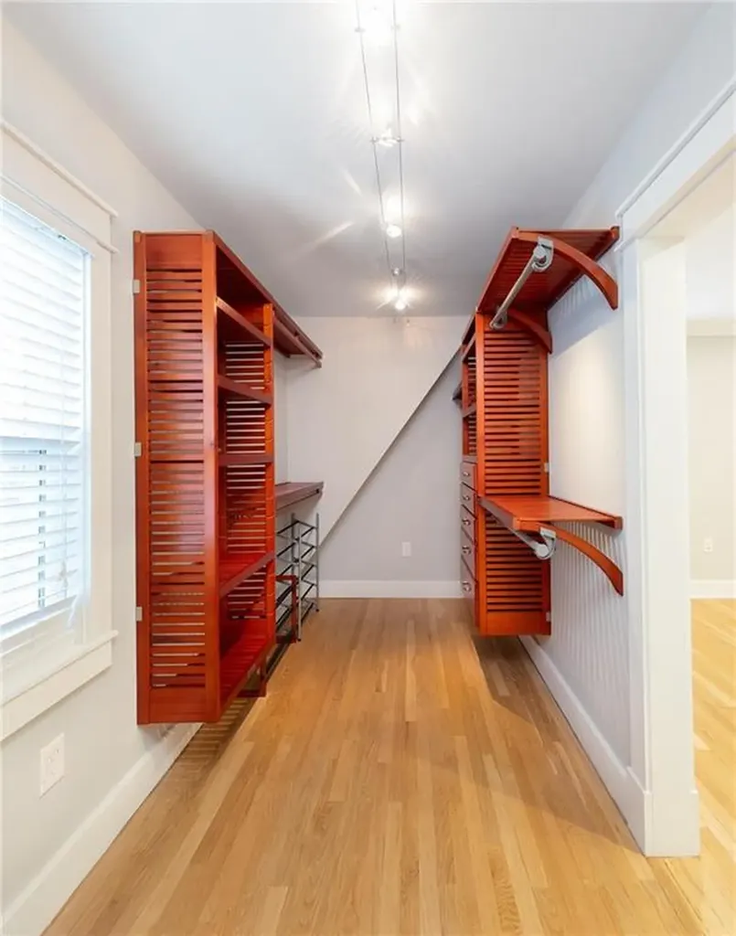 81 Gentian Avenue Providence RI 02908