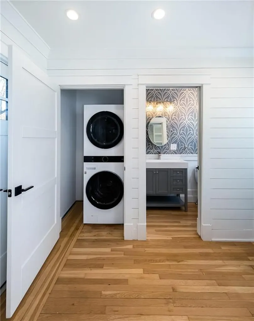 81 Gentian Avenue Providence RI 02908