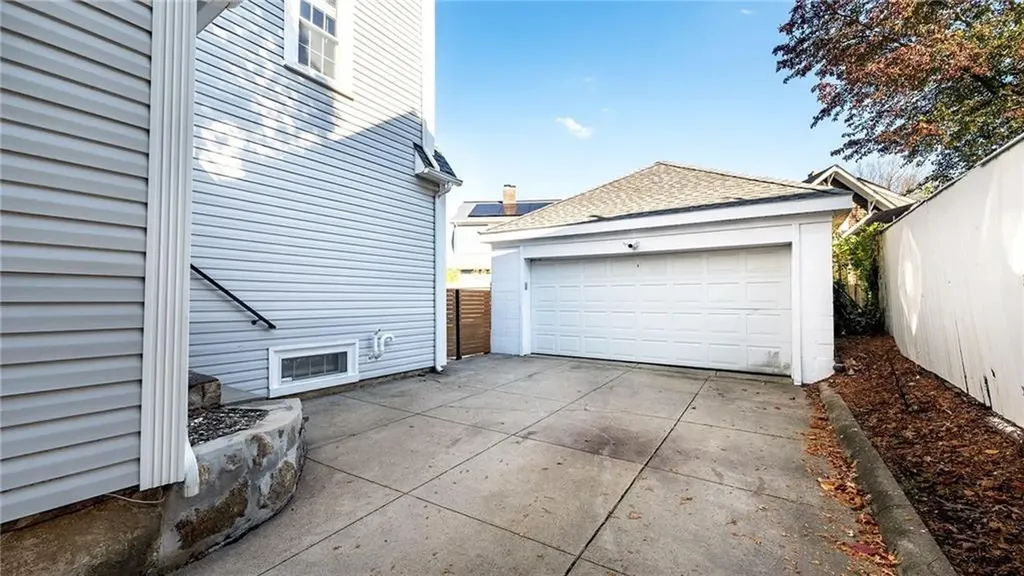 81 Gentian Avenue Providence RI 02908