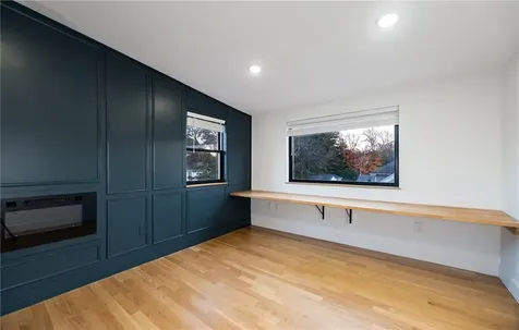 81 Gentian Avenue Providence RI 02908