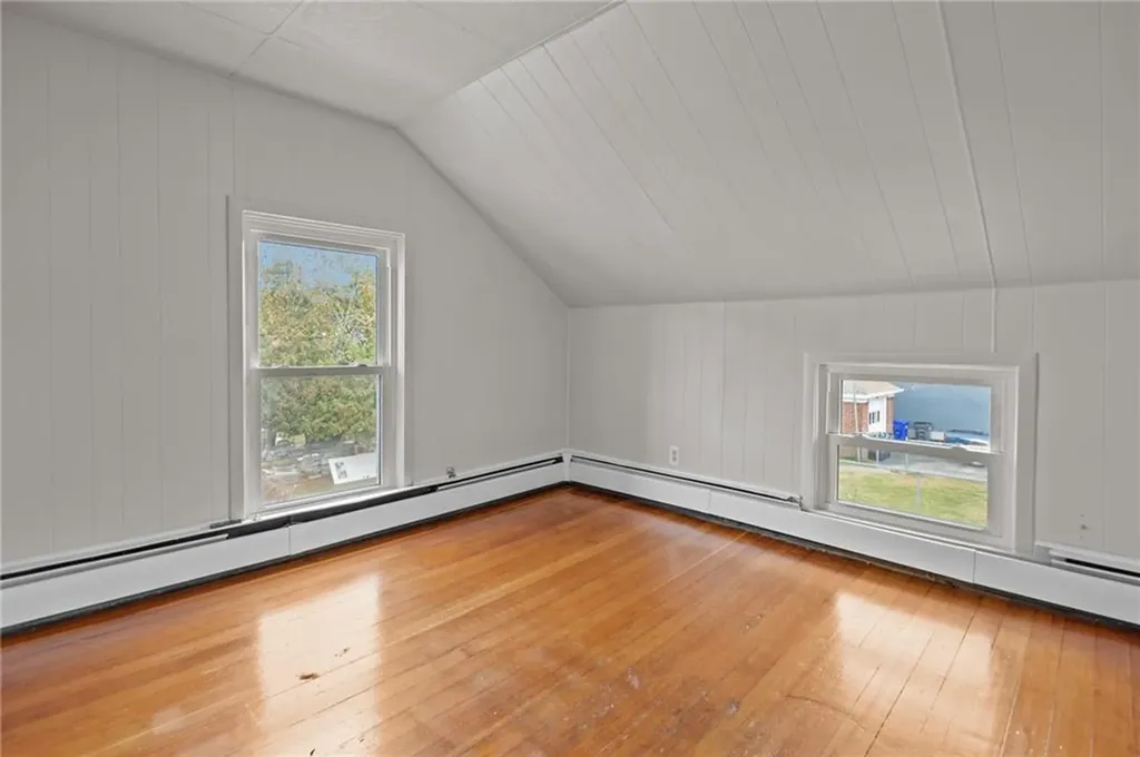 71 Rowan Street Providence RI 02908