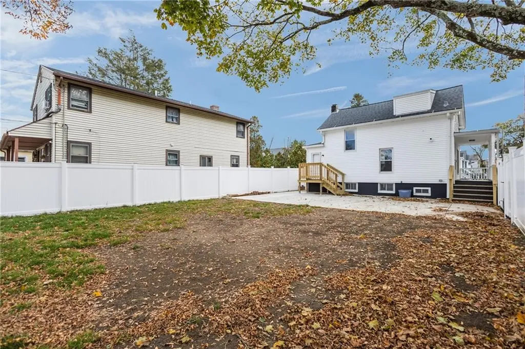 71 Rowan Street Providence RI 02908