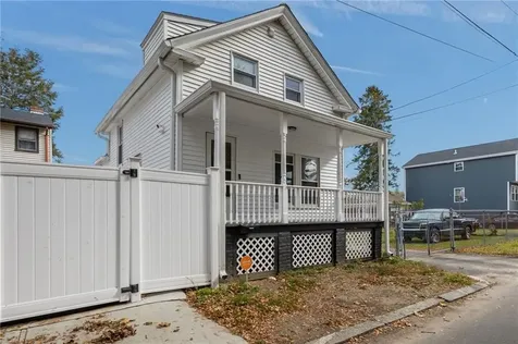 71 Rowan Street Providence RI 02908