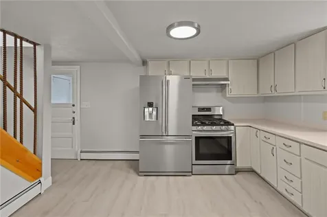 71 Rowan Street Providence RI 02908