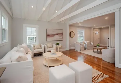 103 Champlin N Place Newport RI 02840