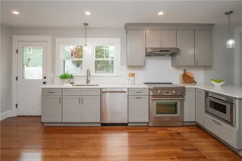 103 Champlin N Place Newport RI 02840