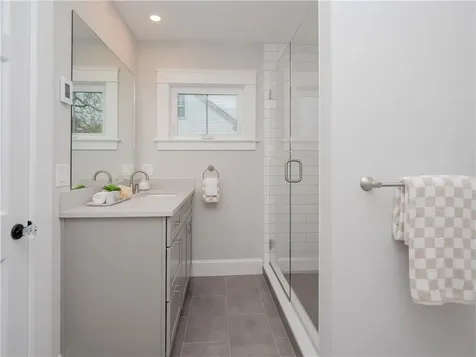 103 Champlin N Place Newport RI 02840