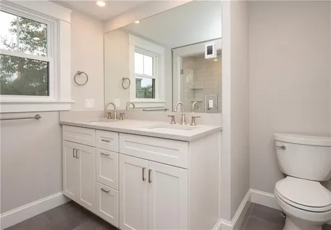 103 Champlin N Place Newport RI 02840