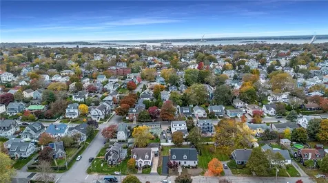 103 Champlin N Place Newport RI 02840