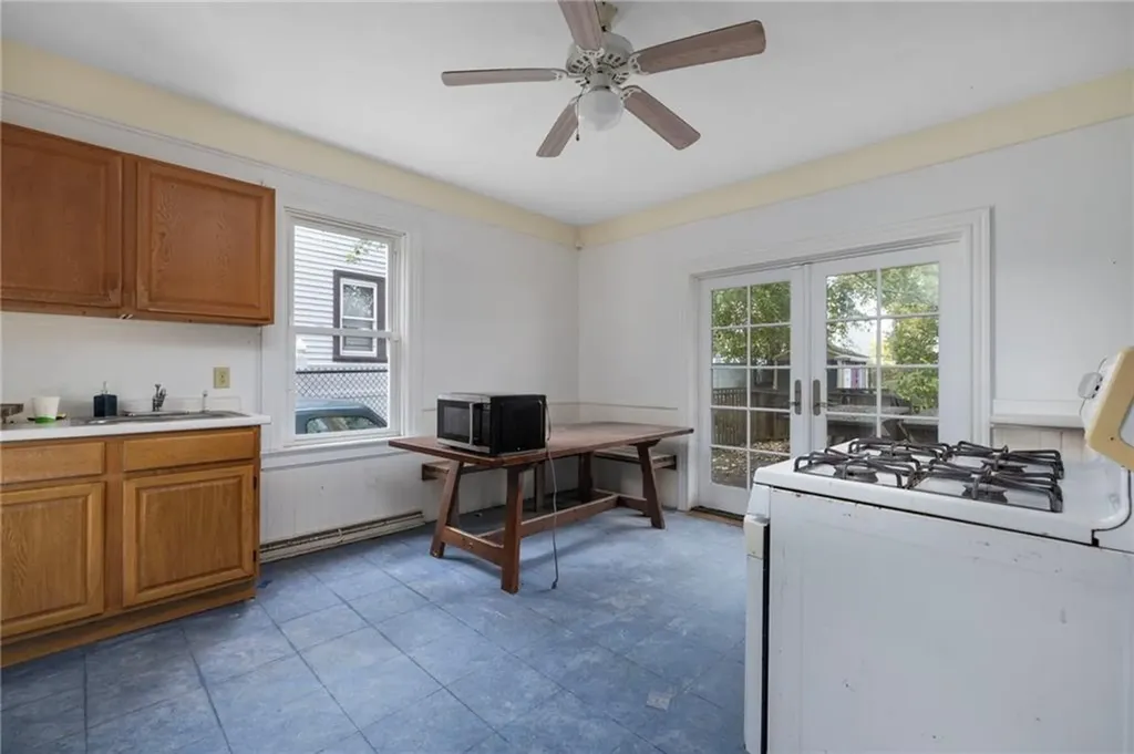 109 Somerset Street Providence RI 02907